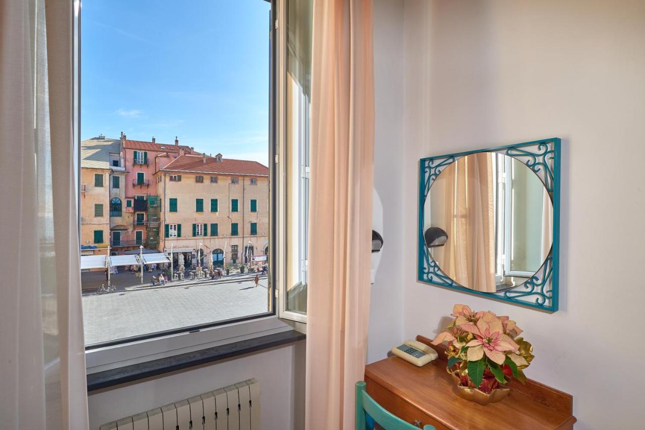 Hotel Garibaldi Finale Ligure Exterior photo